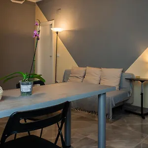 Elohim House Appartamento Genova
